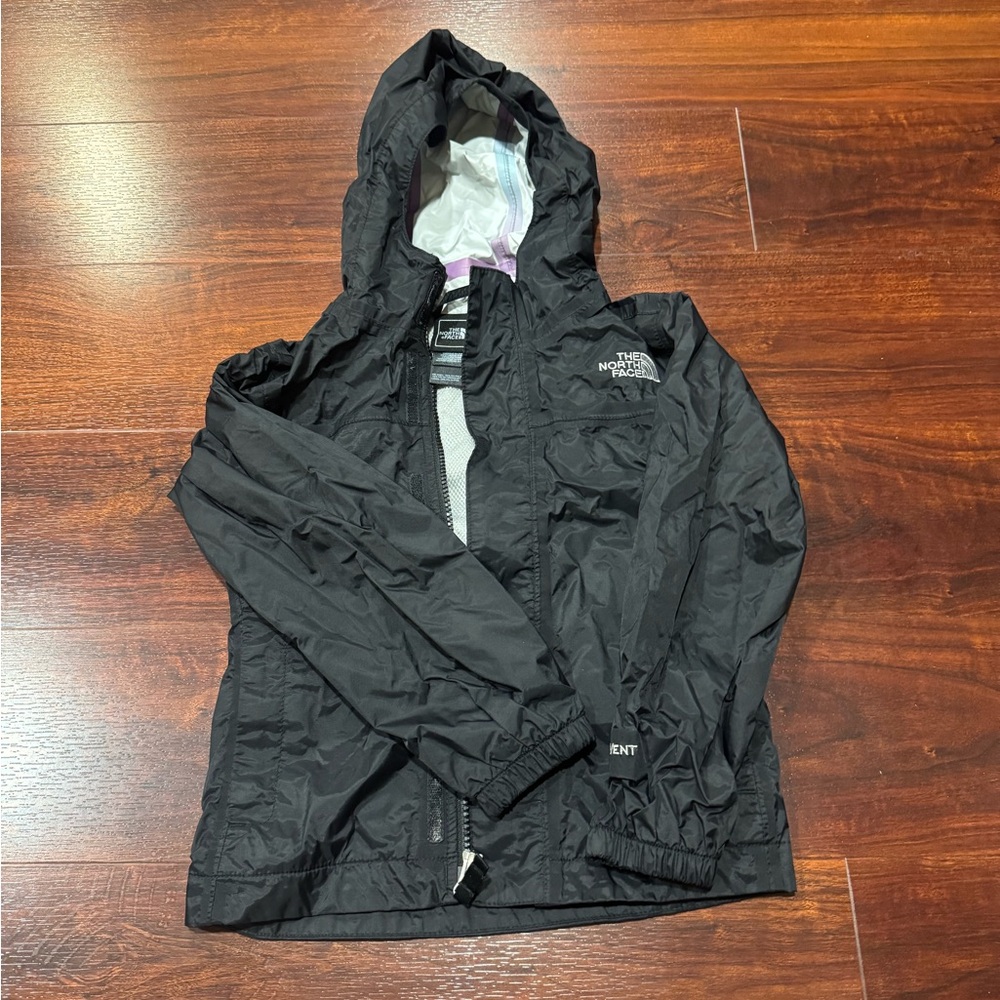 The North Face Black Lightweight Jacket. (202)